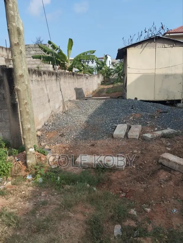 Land for Sale at Sakumono · Photo 1