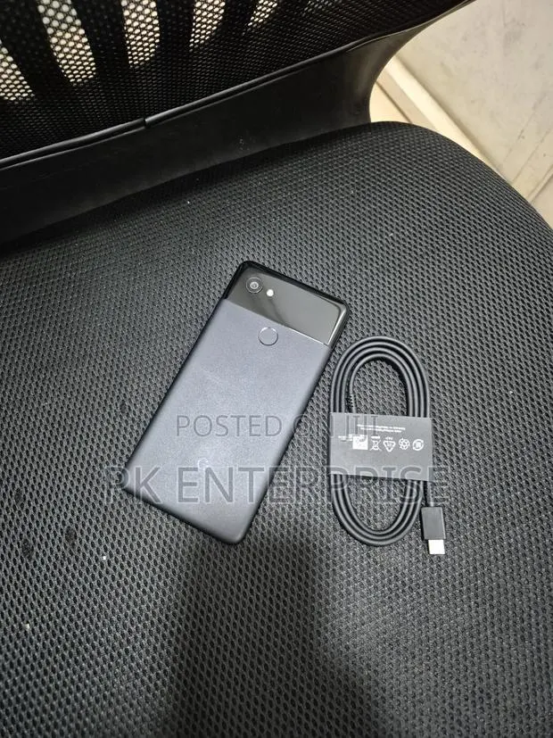 New Google Pixel 2 XL 64 GB Black · Photo 1