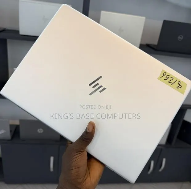 Laptop HP EliteBook 735 G6 8GB AMD Ryzen 5 SSD 256GB · Photo 1