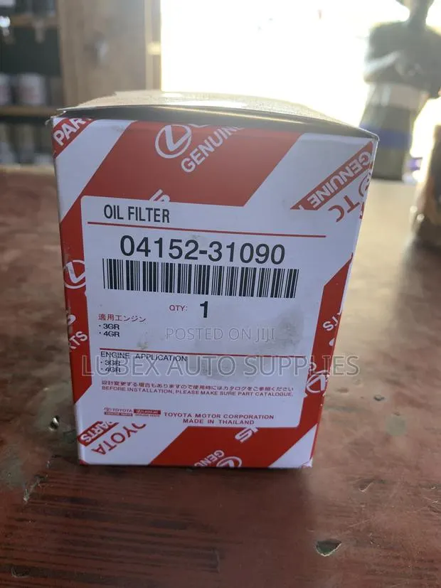 Toyota Oil Filter 04152-31090 · Photo 1