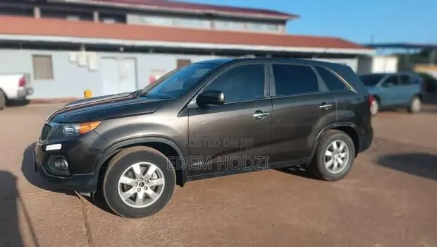 Kia Sorento 2010 · Photo 1