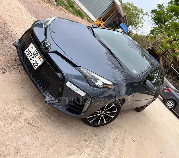 Available Salon Cars for Rentals Toyota Corolla! · Photo 1