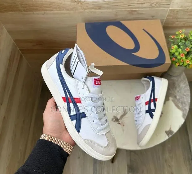 Onitsuka Tiger Tokuten Sneakers · Photo 1