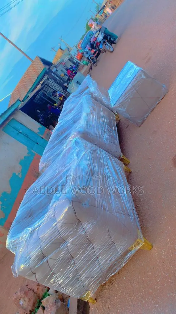 Sofa Lining Chairs · Photo 1