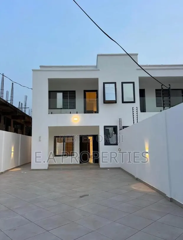 2bdrm Duplex in Ea Properties, Lake Side Estate for sale · Photo 1