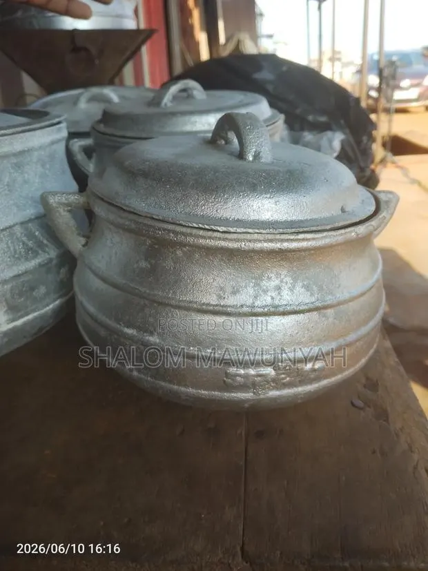 Aluminum Pot 1/2 Size · Photo 1