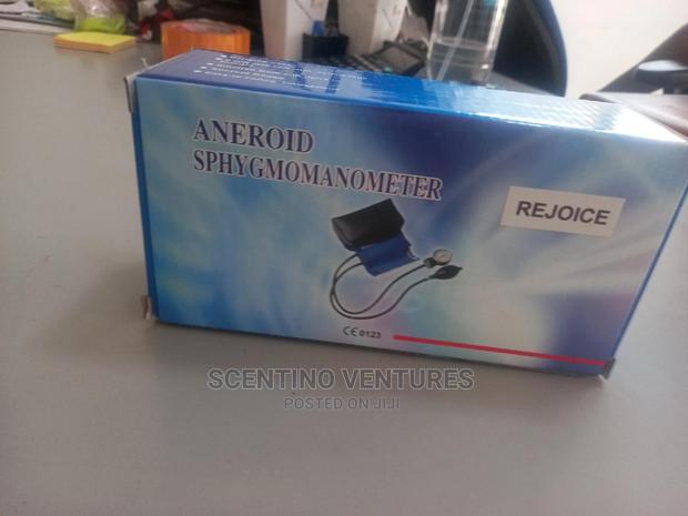 Aneroid Sphygmomanometer