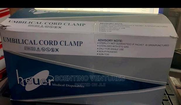 Umbilical Cord Clamp · Photo 1