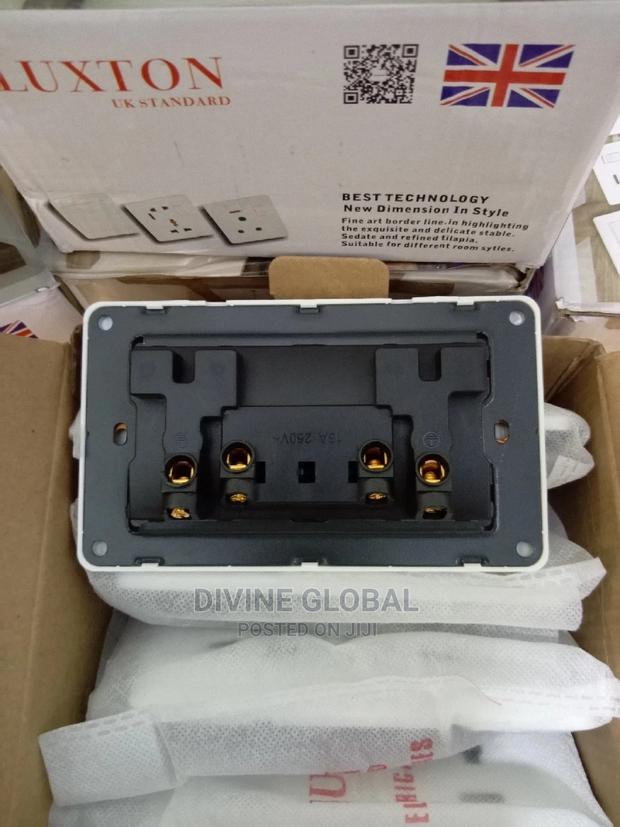 13A Double Multi Wall Socket · Photo 6