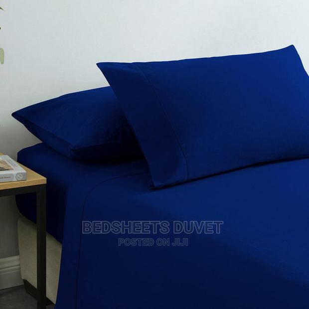 2 Bedsheets and Four Pillow Cases · Photo 1