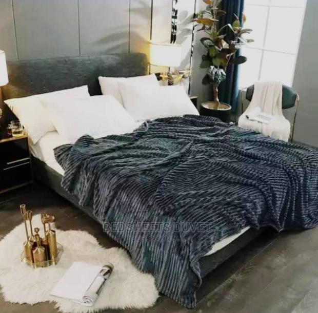 Soft Cozy Blanket · Photo 1