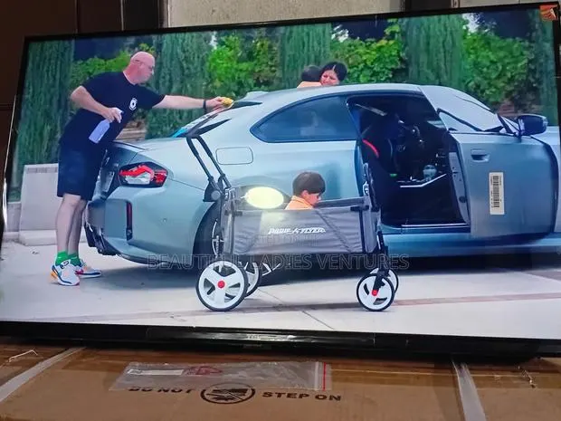 TCL 32” Tv With Rich Audio and Vivid Colors · Photo 1