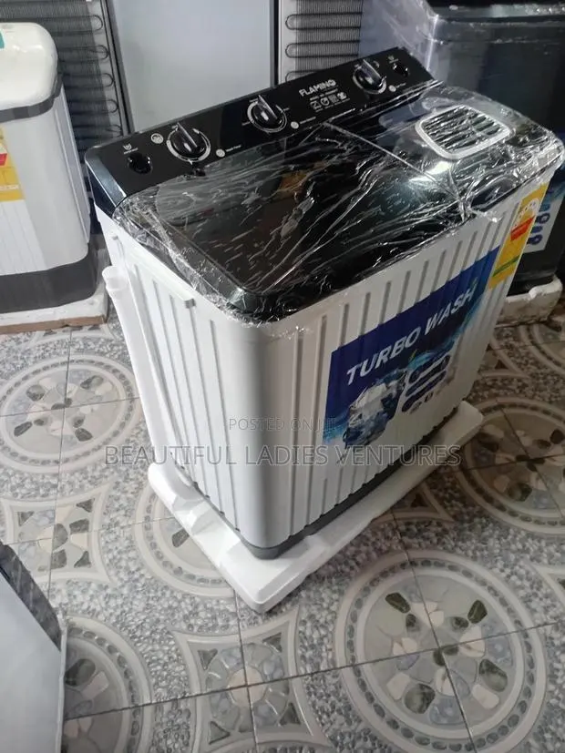 Easy-to-Use Twin Tub Washing Machine · Photo 1