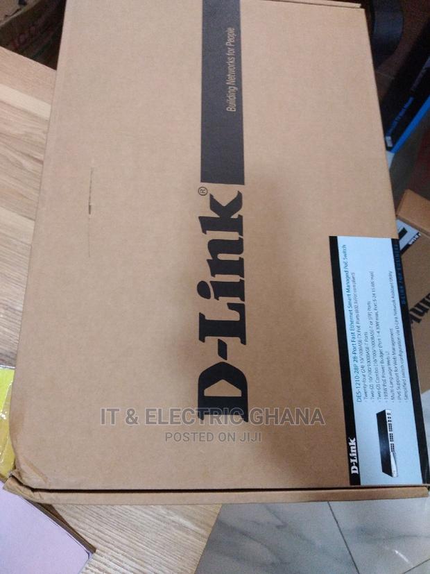 D-Link 24 Port Managed Poe Switch · Photo 3
