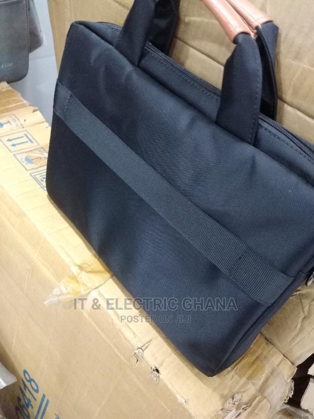 14 Inches Laptop Bag · Photo 4