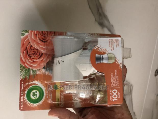 Air Wick Plugin and Refill · Photo 2