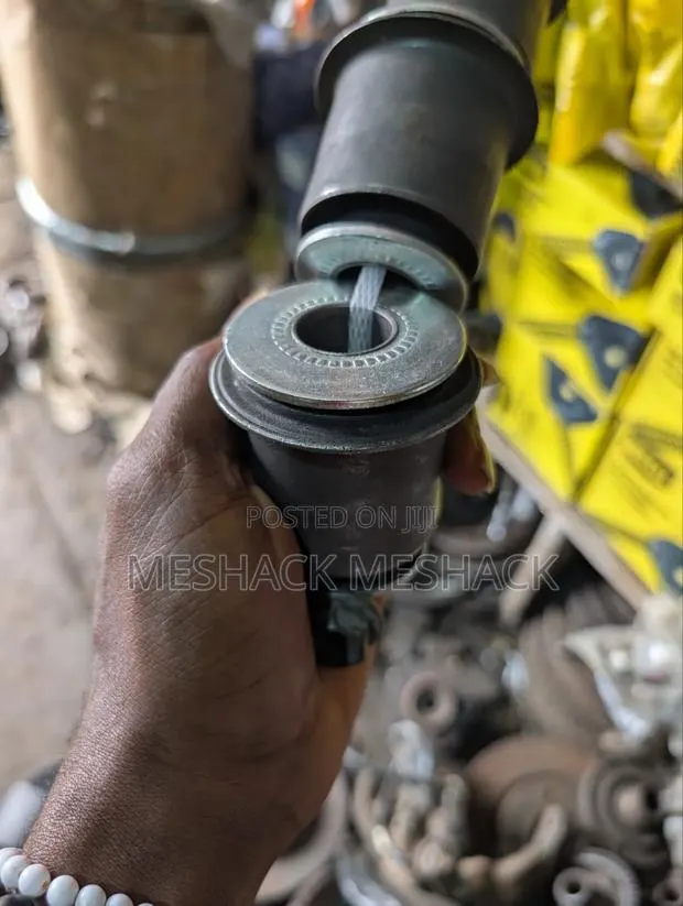 Toyota Prado Lower Arm Bushing · Photo 1