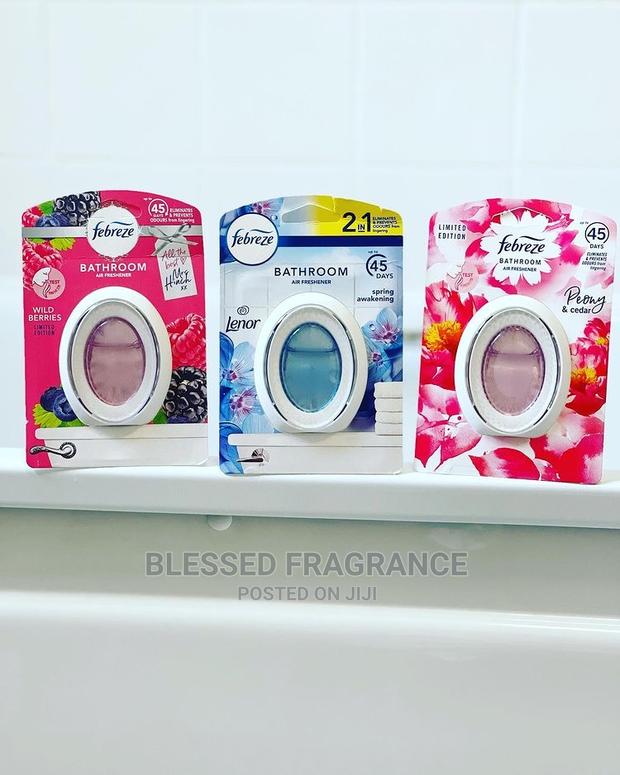 Febreze Bathroom Air Freshener · Photo 3