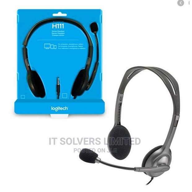 Logitech H111 Stereo Headset · Photo 1