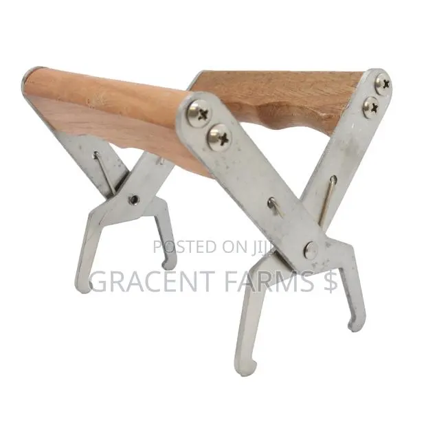 Wooden Handle Honey Comb Frame Grip · Photo 1