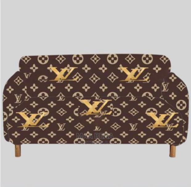 Cover Your Old Sofa · Photo 1