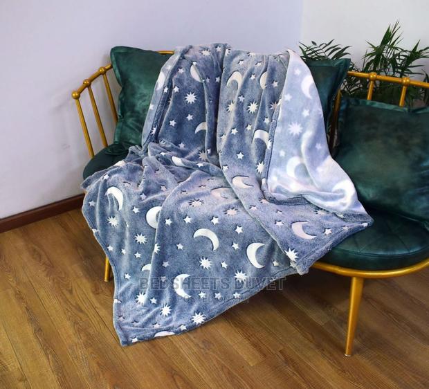 Glow in the Dark Blanket · Photo 1