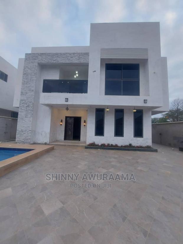 4bdrm House in Ashaley Botwe, School Junction for sale