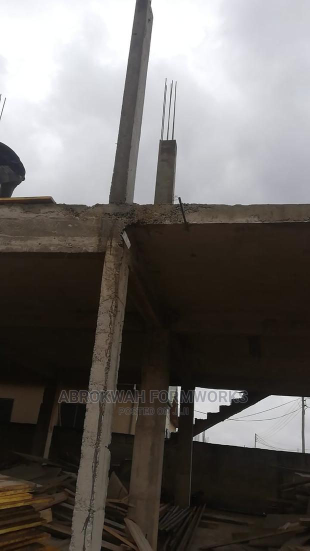Pillars/Adjustable Moulds/Coulmns/Yellowboard/Formwork · Photo 3