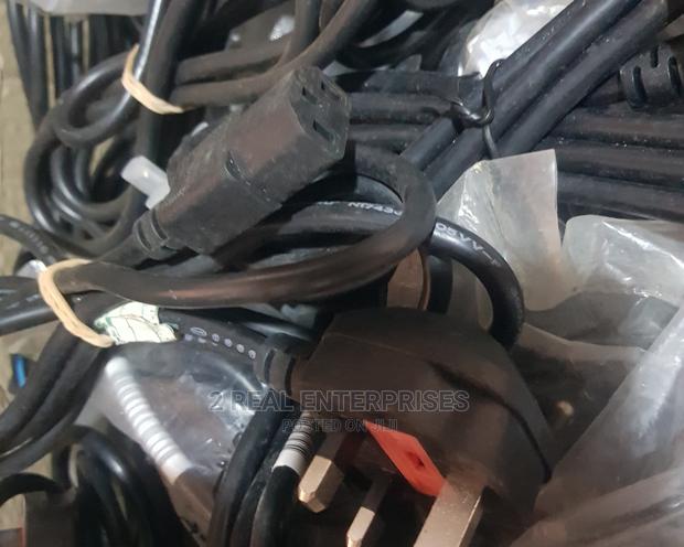 3 Pin AC Power Cables · Photo 1