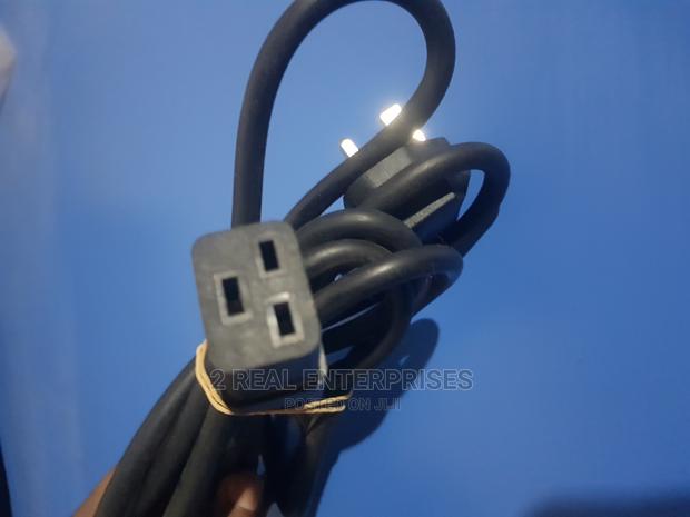 3 Pin AC Power Cables · Photo 4