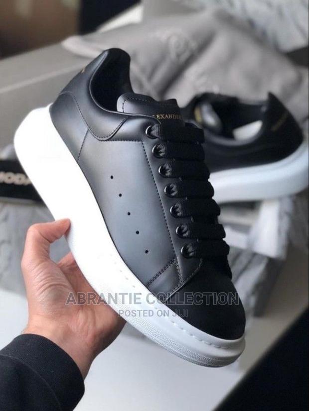 Original Alexander McQueen · Photo 1