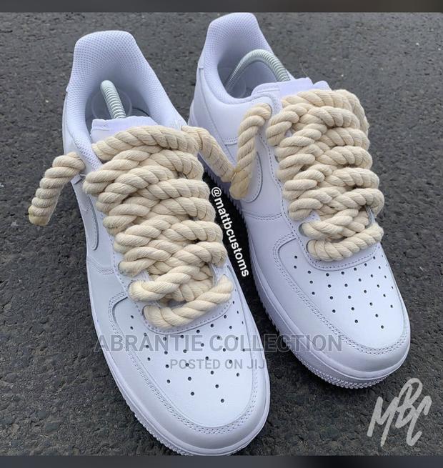 Nike Air Force 1 Thick Laces · Photo 3