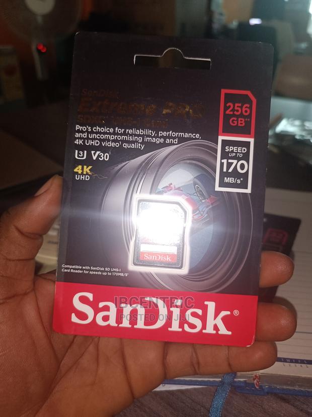 256GB Camera SD Card · Photo 2