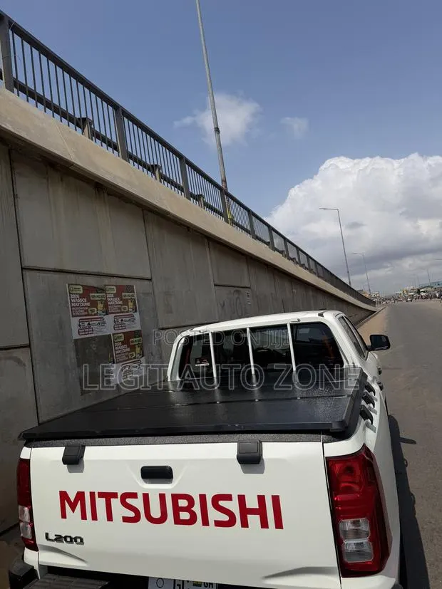 Mitsubishi L200 2022,2024,2023,2026, Bucket Cover Available · Photo 1