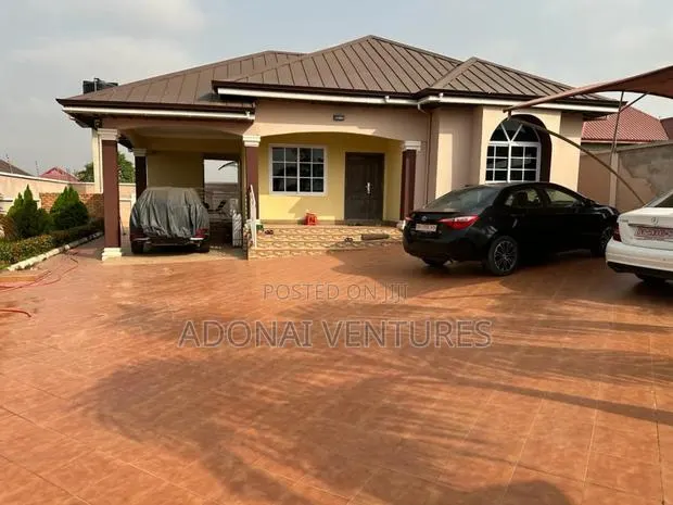4bdrm House in Sokoban Kwaso, Kumasi Metropolitan for sale · Photo 1