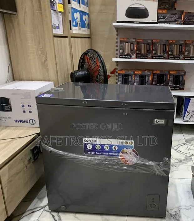 Smart Choice 200 Liters Grey PCF-240 Pearl 1 Door Chestfreezer · Photo 1