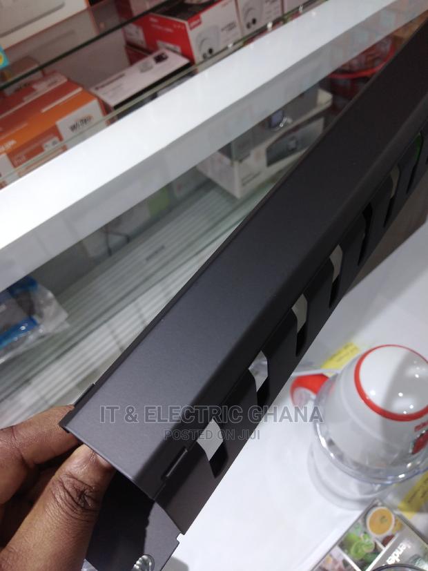 12 Way Cable Management Panel · Photo 5