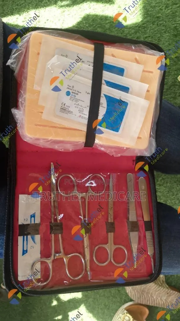 Suture Sets · Photo 1