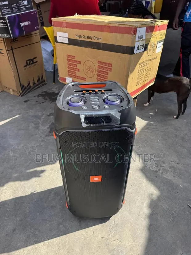 JBL Rechargeable Bluetooth Speaker With Microphone · Photo 1