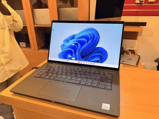 Laptop Dell Latitude 7410 16GB Intel Core i7 SSD 512GB · Photo 1
