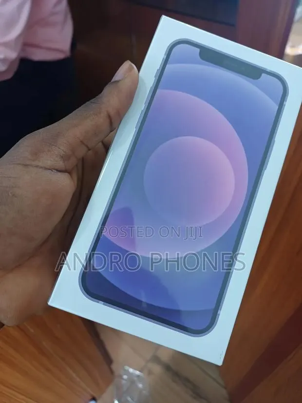 New Apple iPhone 12 64 GB Blue · Photo 1