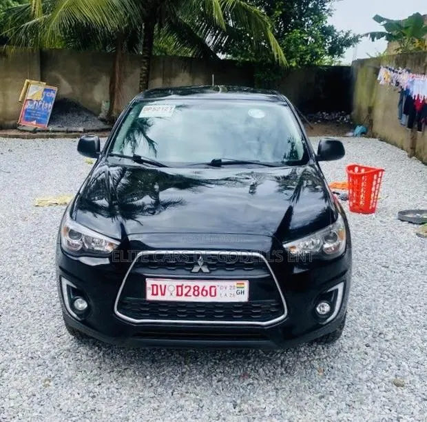 Mitsubishi Outlander SE 4dr SUV (2.4L 4cyl CVT) 2015 Black · Photo 1