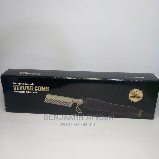 Heat Comb Hair Straightener · Photo 2