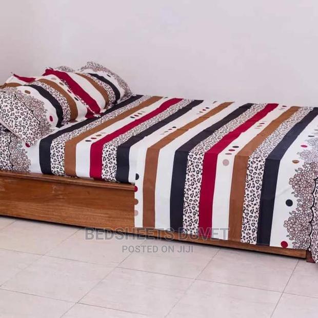 1 Bedsheet and 2 Pillow Cases · Photo 1