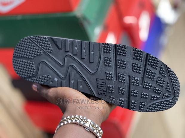 Airmax 90 Surplus · Photo 2