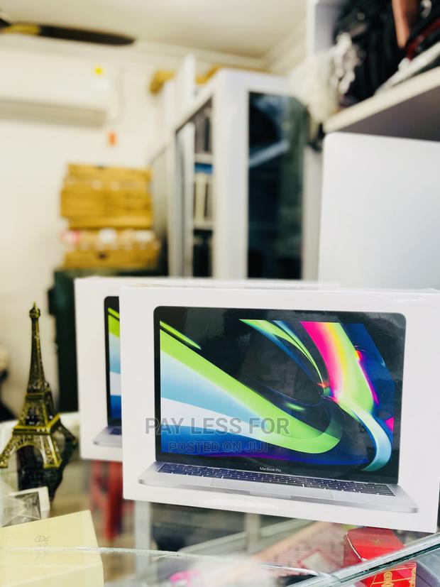 New Laptop Apple MacBook Pro 2020 8GB Apple M2 SSD 256GB · Photo 3