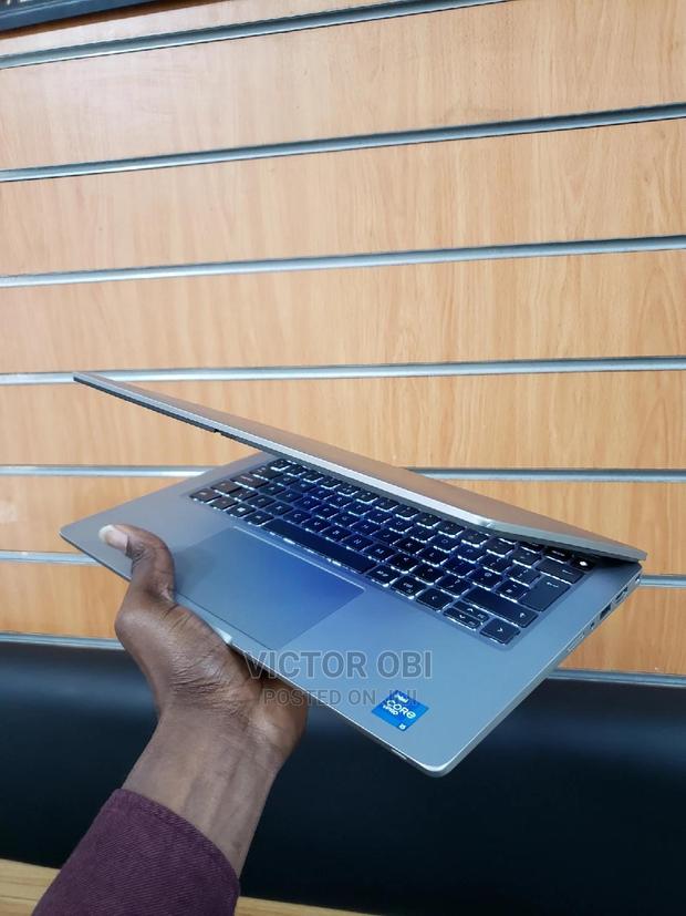 Laptop Dell Latitude 5320 16GB Intel Core I5 SSD 256GB · Photo 4