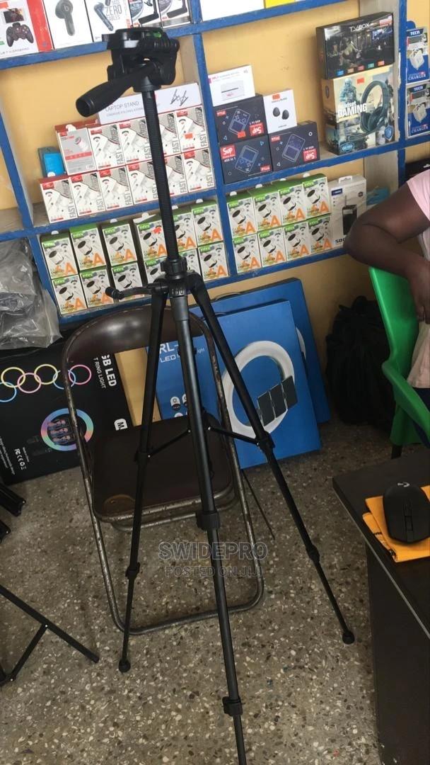 Tripod Stand for Phones · Photo 1