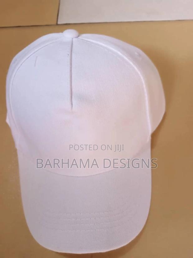 Plain Caps · Photo 6
