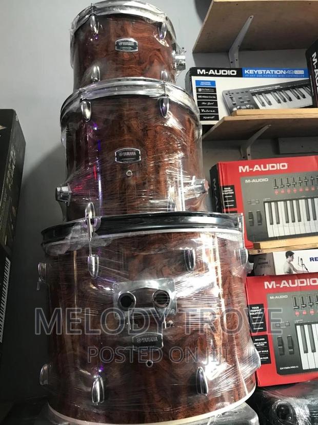 Yamaha High-Grade Drums (Sleek Brown Colour) · Photo 2